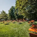 מלון Monrepos