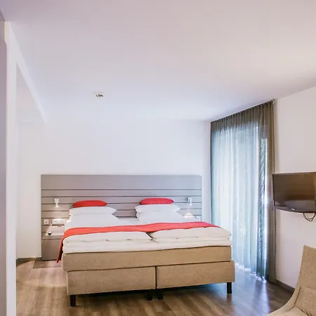 Monrepos Отель Людвигсбург