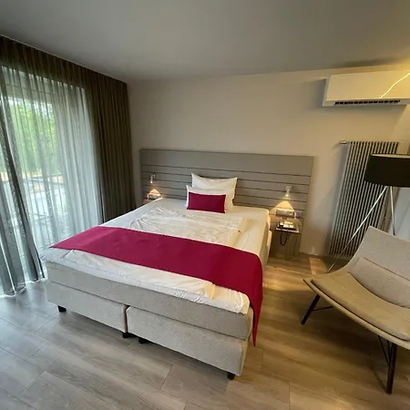 Monrepos Hotel 4*