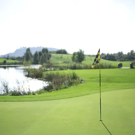 Monrepos 4* Людвигсбург