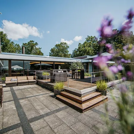 Отель Monrepos 4*