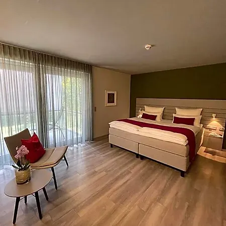 Szálloda Monrepos 4*